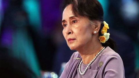 Myanmaning hibsdagi sobiq prezidenti uy qamog‘iga o‘tkazildi