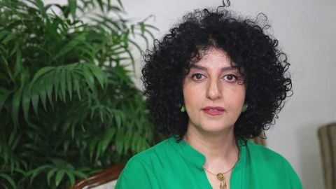 Eronlik Nobel sovrindori Nargis Muhammadiy shifoxonaga yotqizildi