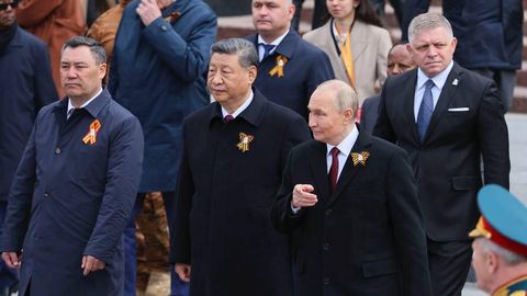 Чехия Москвадаги парадга борадиган Словакия етакчисига ҳаво ҳудудини очди