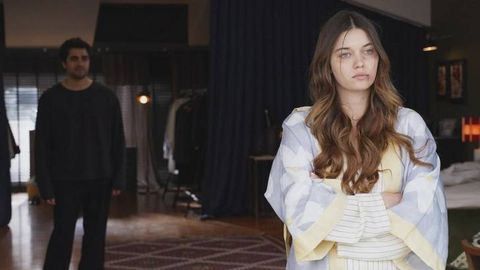 Curvy rus ayollar jinsiy aloqa video Salqin squirting orgazm