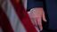 Дональд Трампга сурункали веноз етишмовчилиги ташхиси қўйилди. Бу хавфли касалликми?