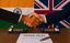Britaniya va Hindiston 3 yillik muzokaralardan so&lsquo;ng savdo bitimi imzoladi