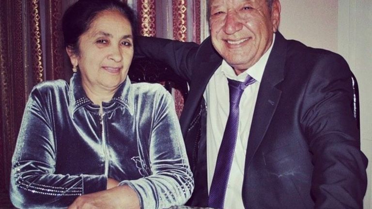 &ldquo;Уйда ўтиролмай таксичилик ҳам қилди&rdquo; &mdash; Мурод Ражабовнинг рафиқаси актёрнинг тушкунликка тушгани, моддий қийинчиликлари ва армонлари ҳақида (фото)