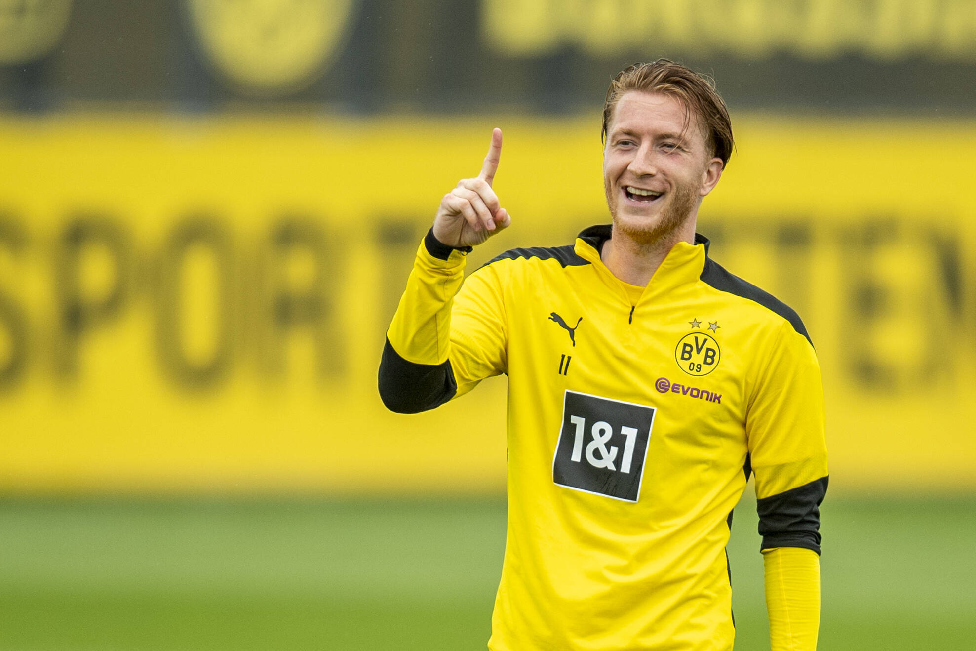 Футболист боруссии. Марко Ройс. Марко Ройс Боруссия. Marco Reus Borussia Dortmund. Марко Ройс 2022.