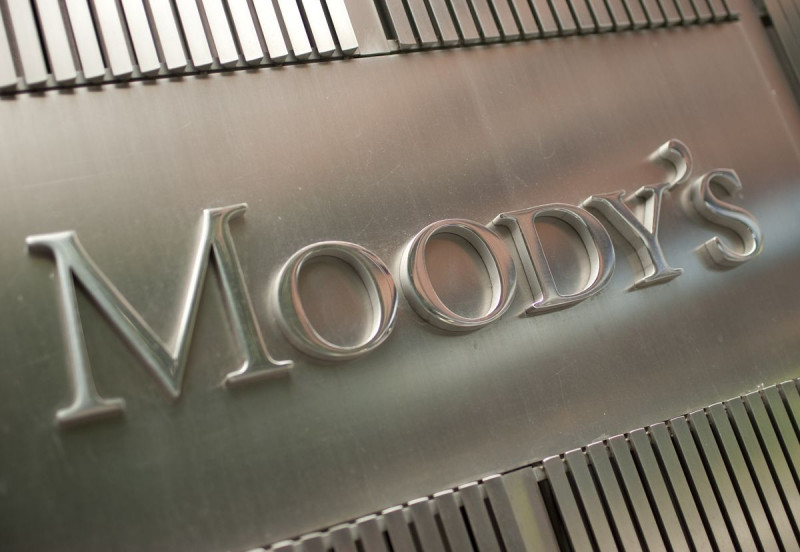 Moody’s АҚШ банк тизими бўйича кутилмаларини барқарордан салбийга туширди