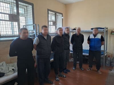 Зангиотадаги ҳибсхонада сақланаётган маҳбус тергов пайтида қийноққа солинганини маълум қилди
