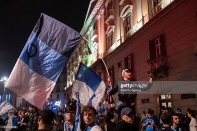 “Napoli” muxlislari uzoq kutilgan chempionlikni qanday nishonladi? (fotogalereya)