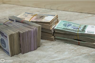 Jizzax hokimligi Prado taʼmiriga 50 mln, O‘rta Chirchiq hokimligi Captiva’ga 30, Namangandagi GAI boshlig‘i esa 78 mln: mansabdorlar mashinasi taʼmiriga qancha sarflamoqda?