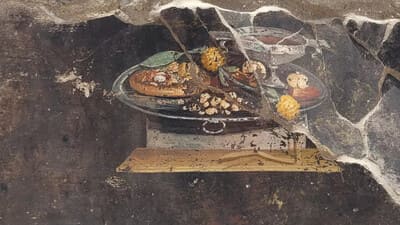 Archaeologists uncover ancient fresco depicting pizza-like flatbread in Pompeii