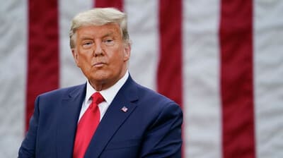 Трамп заявил, что не прекратит борьбу за президентский пост в США