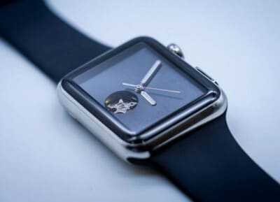 Havaskor videobloger quvvatlantirish shart bo‘lmagan Apple Watch’ni taqdim etdi (foto)