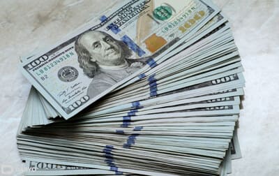 Узбекистанцы обещали иностранцу визу за $12 тысяч