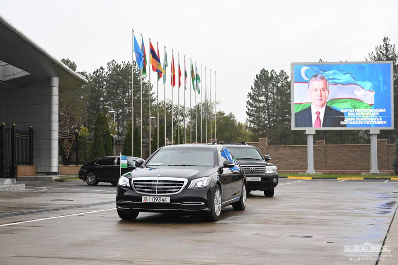 Uzbekistan's President Shavkat Mirziyoyev arrives in Bishkek, elevating CIS summit with vision for regional growth 