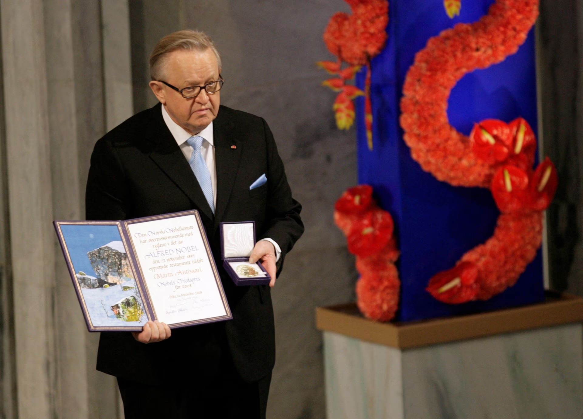 Martti Ahtisaari, Nobel Peace Laureate and former Finnish President, passes at 86 