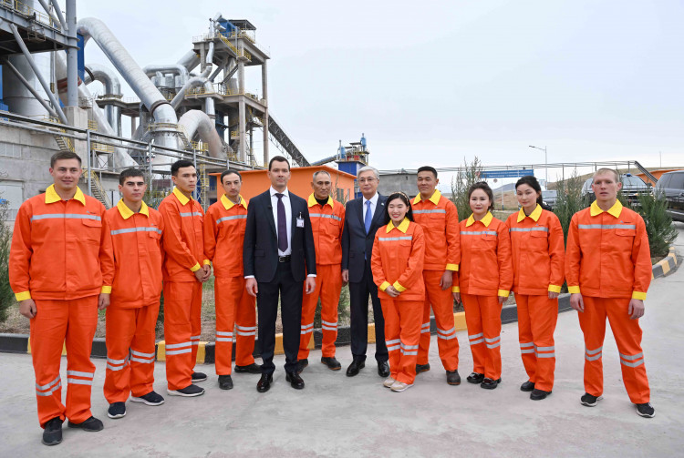 President Tokayev visits $99mn ALACEM cement plant, praises industrialization milestone 