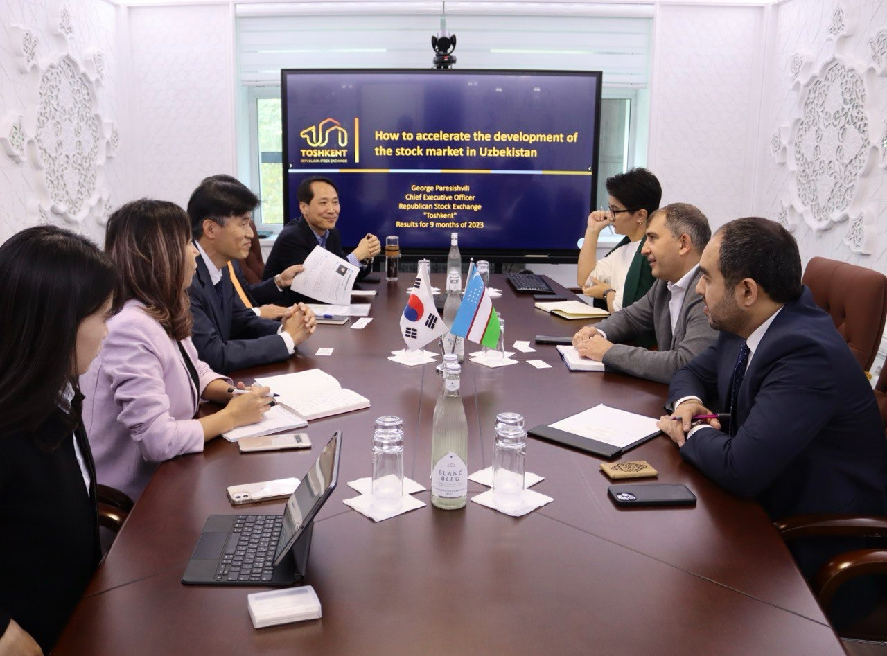 Korea Exchange delegation strengthens ties with Uzbekistan's 'Toshkent' for capital market growth 
