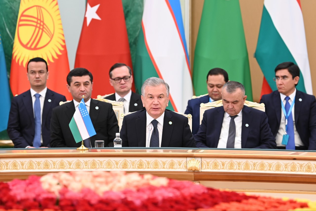 Shavkat Mirziyoyev urges unwavering humanitarian aid for Afghanistan at Turkic States Summit