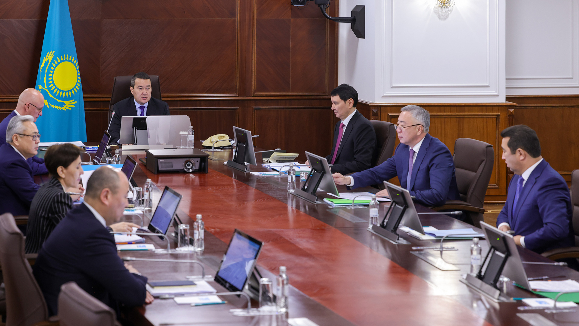 Kazakhstan sets sights on modernized future: 16 new bills announced for 2024 legislative agenda 