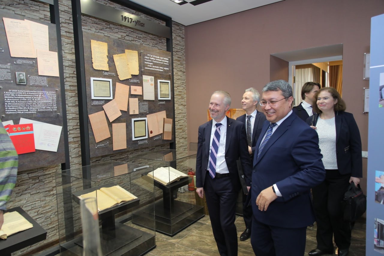 the delegation enjoyed a guided tour of the Ministry of Justice building