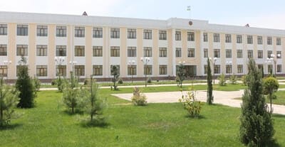 Zoir Mirzayev ikki o‘rinbosari va Yuqori Chirchiq hokimiga xizmat mashinalari sotib olish uchun 1,3 mlrd so‘m ajratgani yuzasidan tushuntirish berildi