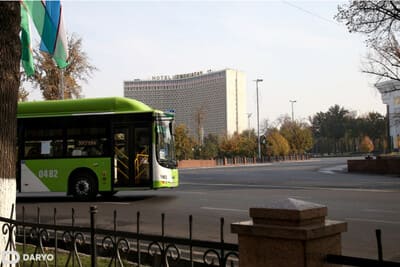 Тошкент шаҳрида сўнгги 2 йилда автобуслар сони 2 баробарга, ҳаракат таркибининг ўртача сиғими эса 74 фоизга ошди 
