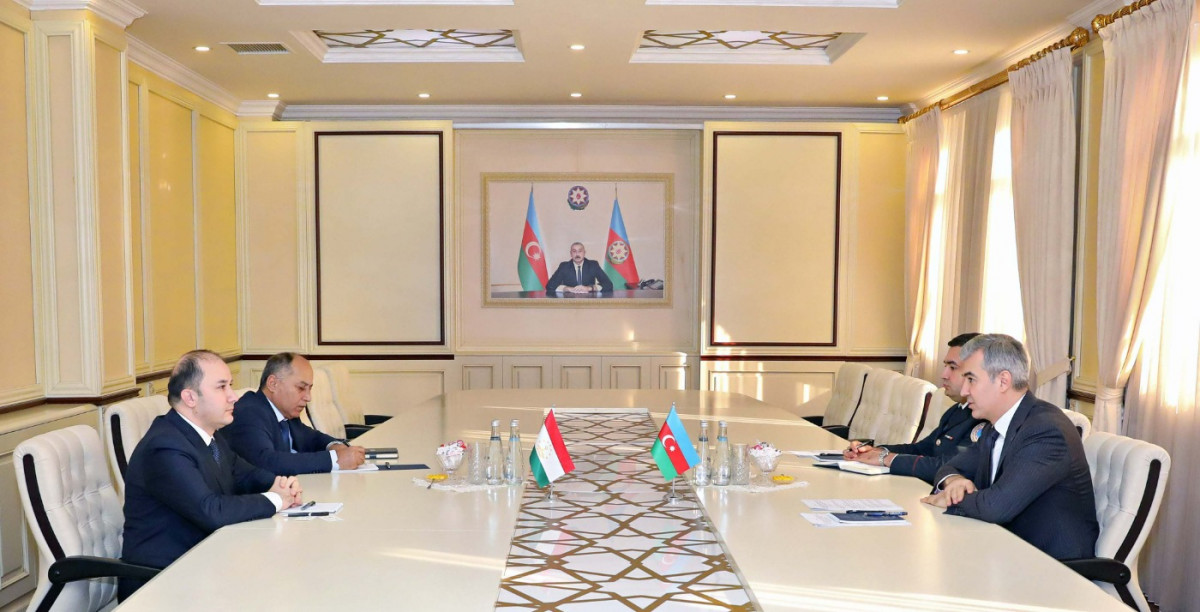 Ambassador of Tajikistan to the Republic of Azerbaijan, Ilkhom Abdurahmon with Vusal Huseynov, the head of the State Migration Service of the Republic of Azerbaijan