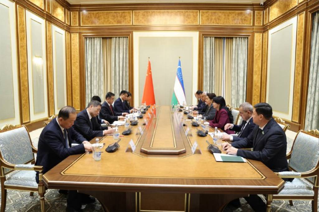 Senate Chair Tanzila Narbaeva and NPC Standing Committee Vice Chair Zhang Qingwei deepen ties between Uzbekistan and China