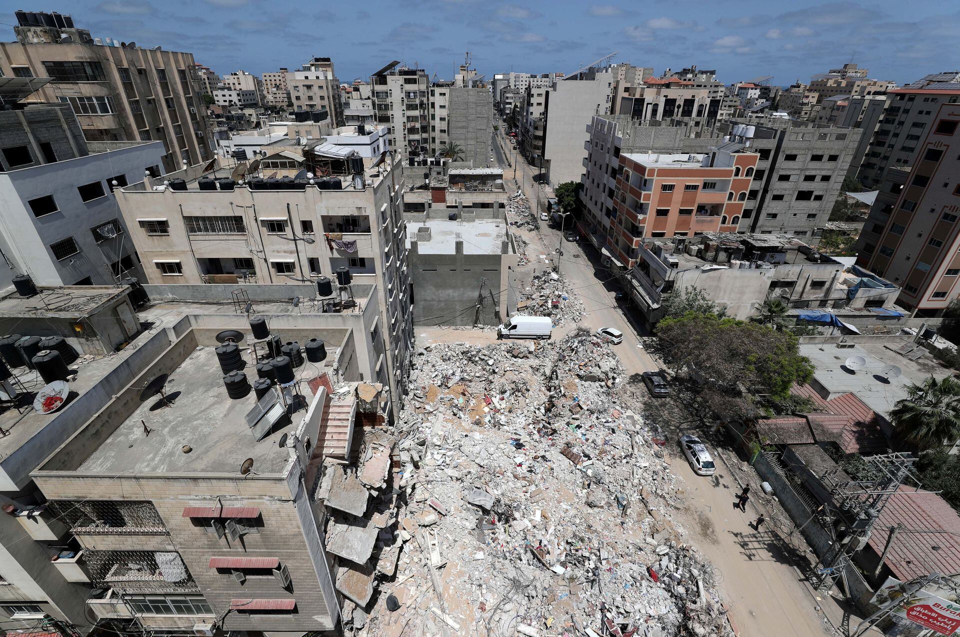 35,000 housing units demolished in Gaza, coupled with 220,000 partially damaged units