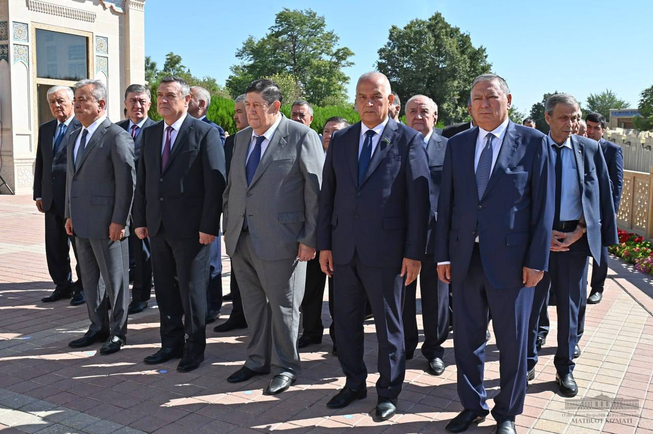 President Shavkat Mirziyoyev honors First President Islam Karimov at ...