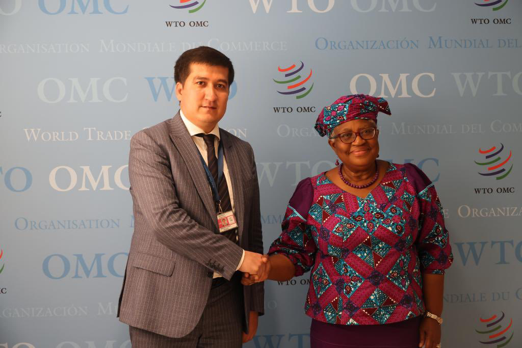 Mr. Urunov, reflecting the urgency of his mandate, visited Geneva in July and met with WTO's Director-General Ngozi Okonjo-Iweala