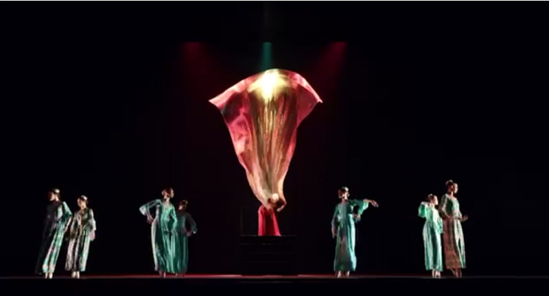 Пекинда “Лазги. Муҳаббат ва қалб рақси” балет спектакли намойиши бўлиб ўтди (видео)