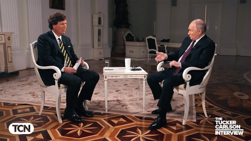 “Урушни биз бошламадик, уни тўхтатишга уриняпмиз”: Путин америкалик журналистга интервью берди