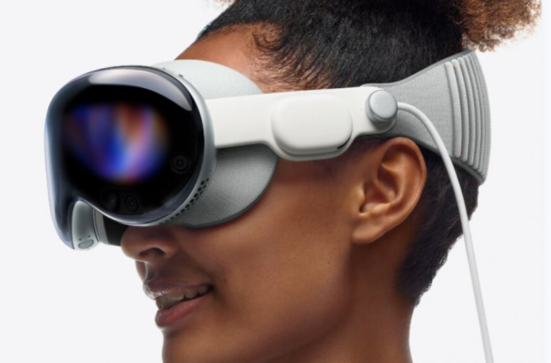 Apple Vision Pro virtual reallik qurilmasi nimasi bilan foydalanuvchilarga yoqmadi?