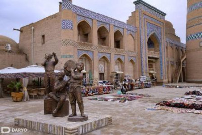 42,470 Chinese tourists visit Uzbekistan in 2023, signifying tourism boom 