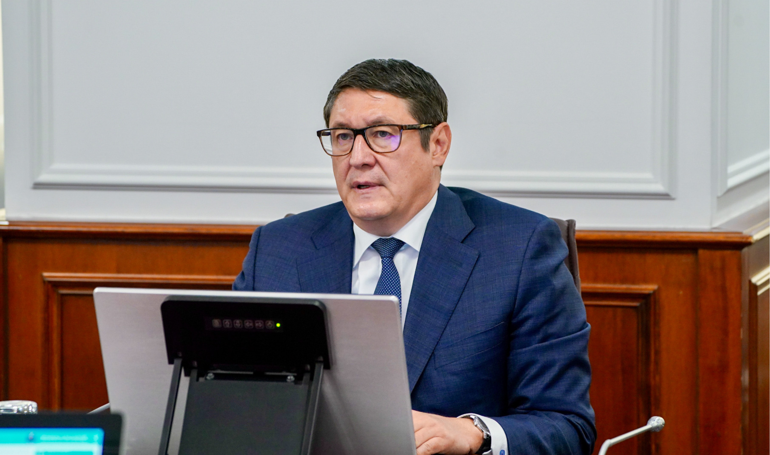 Energy Minister of Kazakhstan, Almassadam Satkaliyev