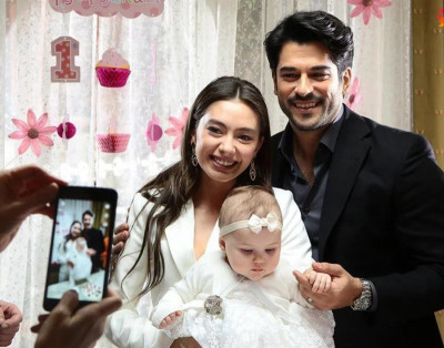 “Sevgi iztirobi” serialidagi Kamol va Nihonning qizi Deniz hozir qanday ko‘rinishda? (foto)