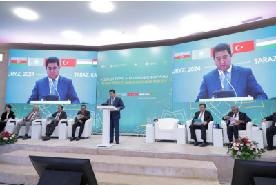 Kazakhstan's minister of agriculture advocates for seed production advancement at Agro Business Forum 
