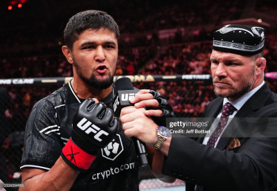 Nursulton Ro‘ziboyev UFC’dagi 2-jangini ham muddatidan avval yakunladi