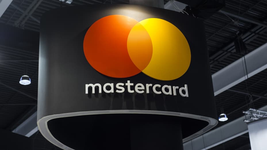 MasterCard card issuances in Uzbekistan increases by 328,100 over two ...