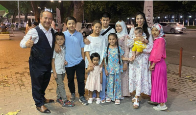 Beshtadan o‘n beshtagacha: o‘zbek san’atining eng serfarzand otalari (foto)