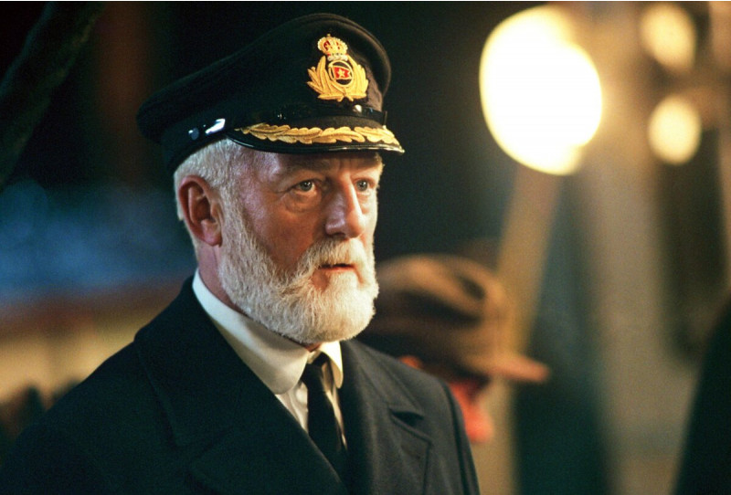 “Titanik” filmida kapitan obrazini gavdalantirgan aktyor Bernard Hill vafot etdi