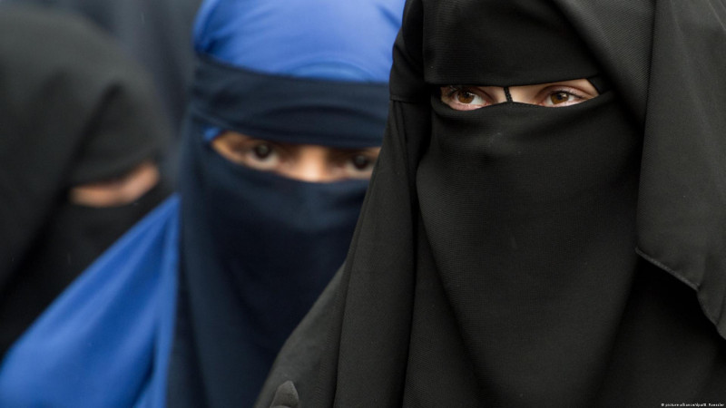 Russian Human Rights official proposes niqab ban in Russia
