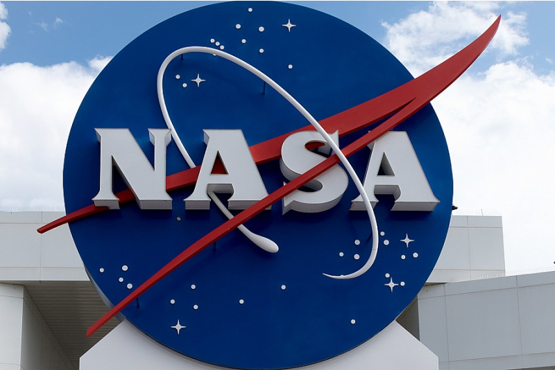 NASA: Amerikaliklar xitoyliklardan oldin Oyga qo‘nadi