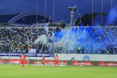 Navbatdagi durang, penalti urolmagan Tabatadze va muxlislardan uzr so‘ragan Babayan. “Navbahor” va “Qizilqum” o‘yinidan fotogalereya