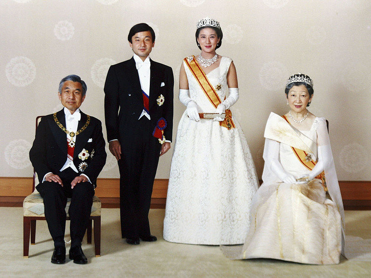 Ғайриоддий монархия: Япония императорлик оиласи амал қилиши шарт бўлган 6 та ноодатий қоида 