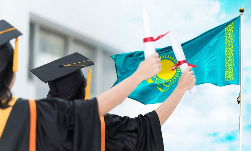 В Казахстане абитуриентам выдают беспроцентный кредит на обучение в университете