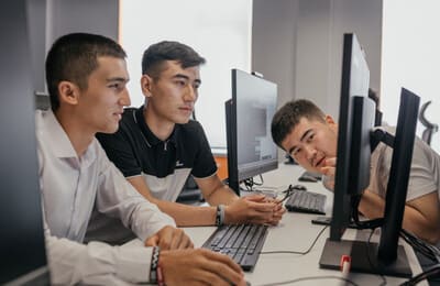 School 21 raqamli texnologiyalar maktabi IT sohasida bepul ta’lim olish imkonini beradi