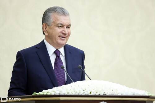 Shavkat Mirziyoyev davlat xizmatchilari hamda ishlab chiqarish va ijtimoiy-iqtisodiy soha xodimlaridan bir guruhini mukofotladi 