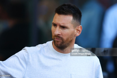 Messi uyiga bo‘yoq sepgan faollardan 50 ming yevro talab qildi 