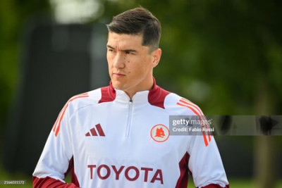 Eldor Shomurodov Messi bilan bir chempionatda o‘ynashi mumkin
